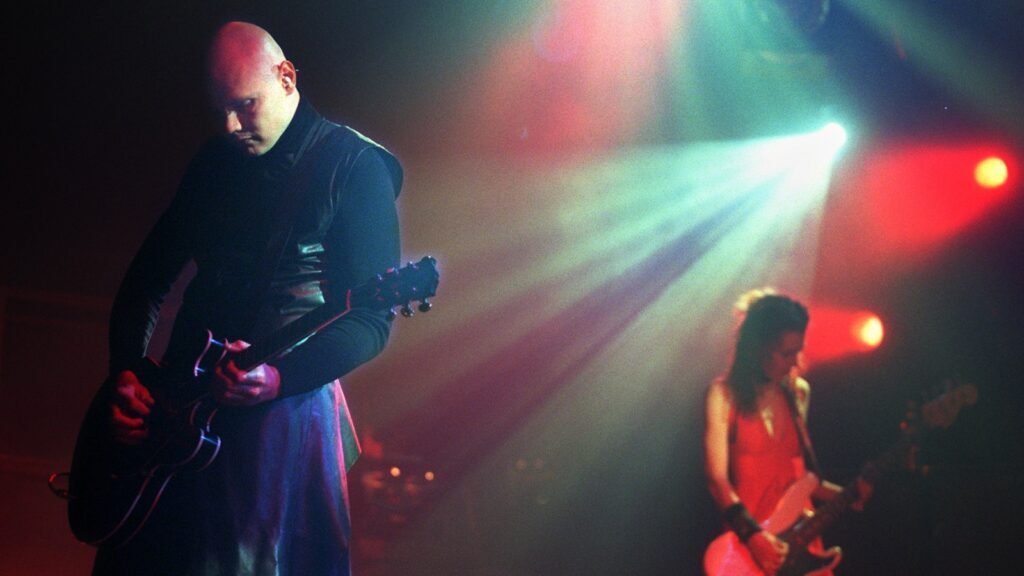 Billy Corgan, Melissa Auf der Maur Perform Smashing Pumpkins: Watch