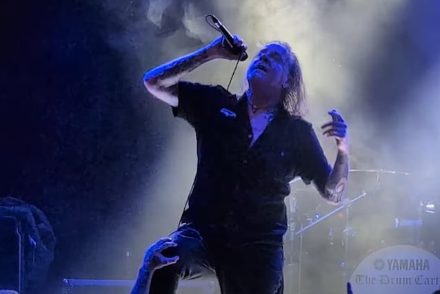 Ex-FEAR FACTORY Singer BURTON C. BELL Wants To Keep Making New Music: 'I'm Not Obsolete Yet'