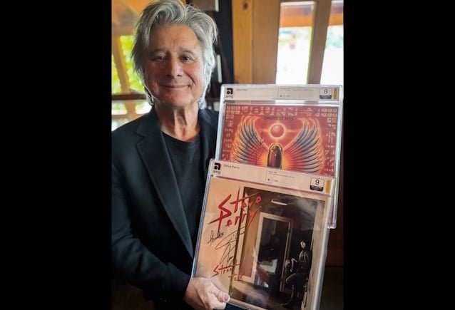 Ex-JOURNEY Singer STEVE PERRY Raises $215,000 To Benefit Altadena Fire Relief