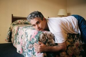 Miles Jenson Finds Clarity in the Chaos on “Sunshine Goldmine”