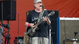 Neil Young's Glastonbury Set Will Livestream on the BBC After All