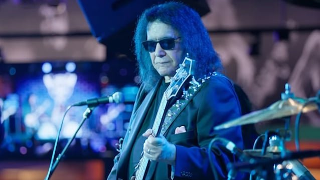 Watch: GENE SIMMONS BAND Performs At Opening Of 'Rock & Brews Restaurant And Concert Bar' In Oklahoma