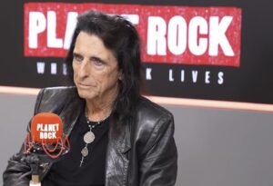 ALICE COOPER On OZZY OSBOURNE: 'We Had A Mutual Respect For Each Other'