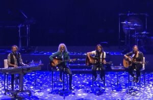 FOREIGNER Announces 'The Hits Unplugged' Benefit Concert
