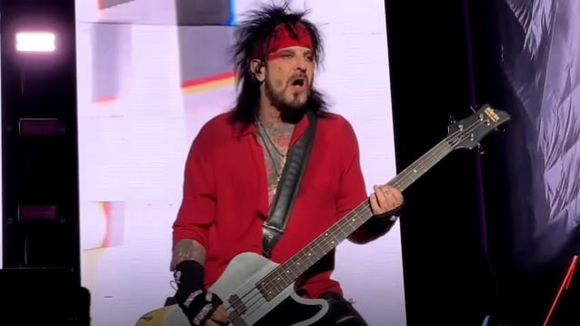 MÖTLEY CRÜE's NIKKI SIXX On OZZY OSBOURNE's Death: 'What A Loss To Music All Around'