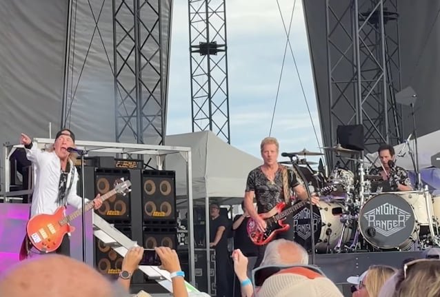 NIGHT RANGER's BRAD GILLIS Pays Tribute To OZZY OSBOURNE: 'He Gave Me My Start'