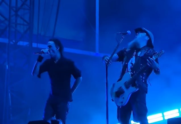 Watch: GOJIRA Joined By MACHINE HEAD's ROBB FLYNN For 'Territory' Performance At Greece's RELEASE Festival