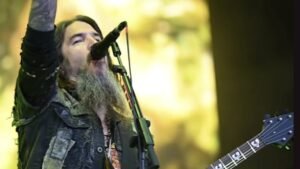 Watch: MACHINE HEAD's ROBB FLYNN Celebrates 58th Birthday In Athens, Greece