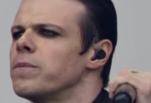 YUNGBLUD Vows To Play BLACK SABBATH's 'Changes' 'Every Night For The Rest' Of His Life in Honor of 'Hero' OZZY OSBOURNE