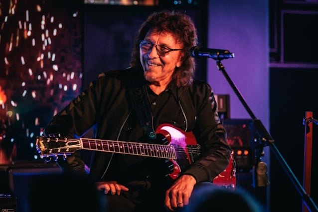BLACK SABBATH's TONY IOMMI Appears At Gibson Garage London For Intimate Interview And Performance: Photos, Video