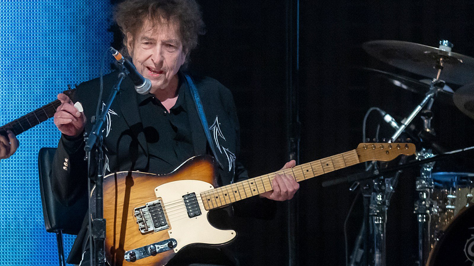 Did Bob Dylan Send a Political Message By Singing 'Masters of War?'
