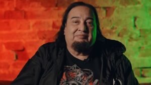 FEAR FACTORY's DINO CAZARES: 'MILO SILVESTRO Is Reminiscent Of What BURTON C. BELL Sounded Like Back In '95, '96'