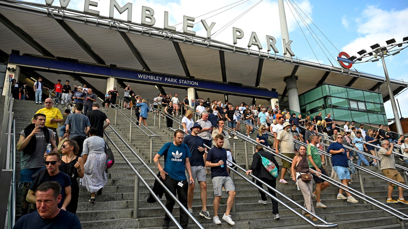 Oasis Fan Dies After Fall at Band's Wembley Stadium Concert