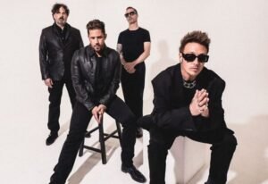 PAPA ROACH's JACOBY SHADDIX On Newly Completed Track 'Clickbait': 'It's The Most 'Nu Metal' Song We've Ever Written In Our Career'