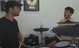 PARKWAY DRIVE's BEN GORDON Explains How He Ended Up Teaching Actor CHRIS HEMSWORTH To Play Drums
