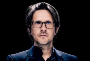STEVEN WILSON Says GUNS N' ROSES 'Vetoed' His Remix Of 'Use Your Illusion' Albums: 'They Didn't Like The Idea Of Their Music Being In Spatial Audio'
