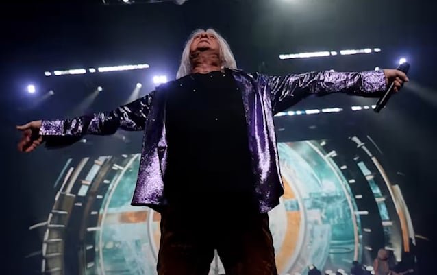 See HD Video Of DEF LEPPARD's Concert In Lincoln, California