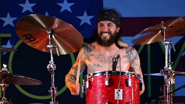 TOMMY CLUFETOS: 'If You Don't Like OZZY OSBOURNE, It's 'Cause You're Jealous'