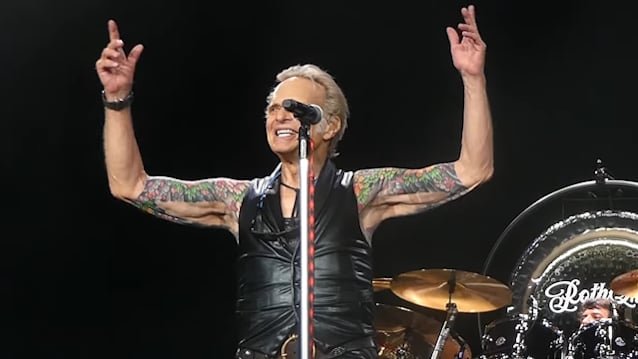 Watch: DAVID LEE ROTH Performs VAN HALEN Classics In Atlantic City During Summer 2025 Tour