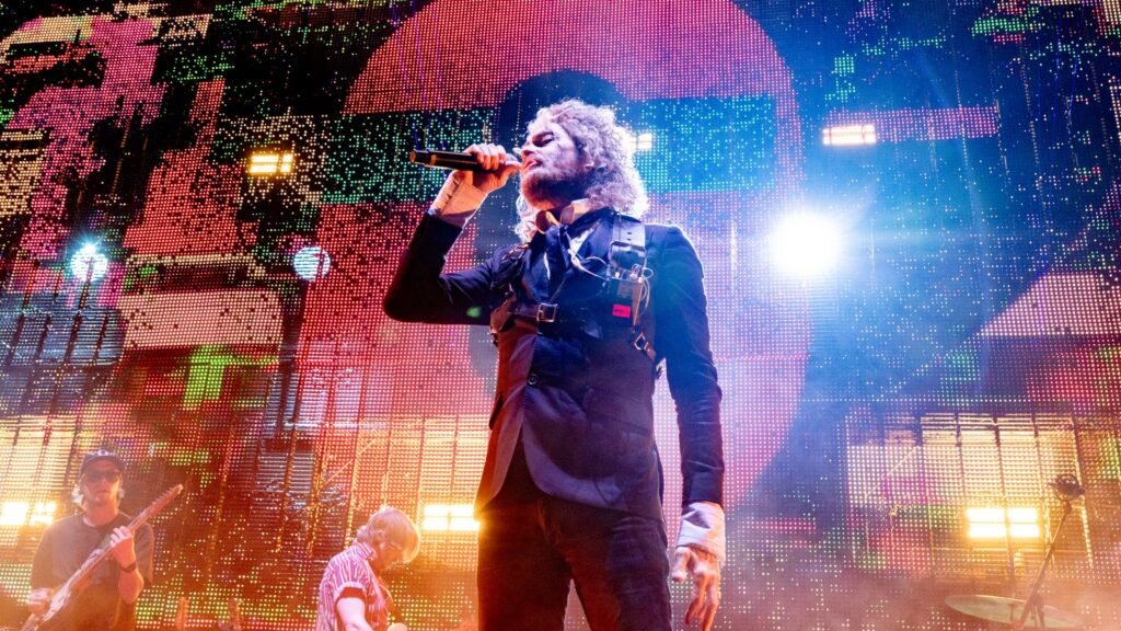 Watch the Flaming Lips, Modest Mouse Cover Black Sabbath's 'War Pigs'