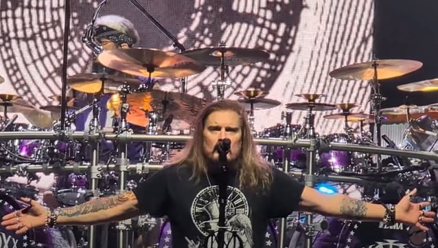 DREAM THEATER's JAMES LABRIE On Reunion With MIKE PORTNOY: 'It Just Feels Right'