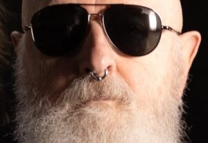 JUDAS PRIEST's ROB HALFORD On OZZY OSBOURNE's Death: 'He Got To The Point Where I Think He Knew The Clock Was Ticking'