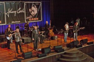 THE OAK RIDGE BOYS live & BROWN COUNTY MUSIC CENTER