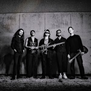 A Different Kind of Momentum: 2ŁØT Ease Into “Tread”